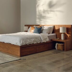 Brand NEW - EQ3 Moncton Duvet Set, Queen